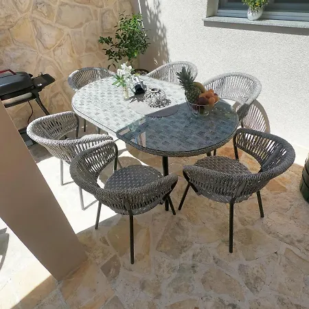 Stela - Private Terrace & Parking