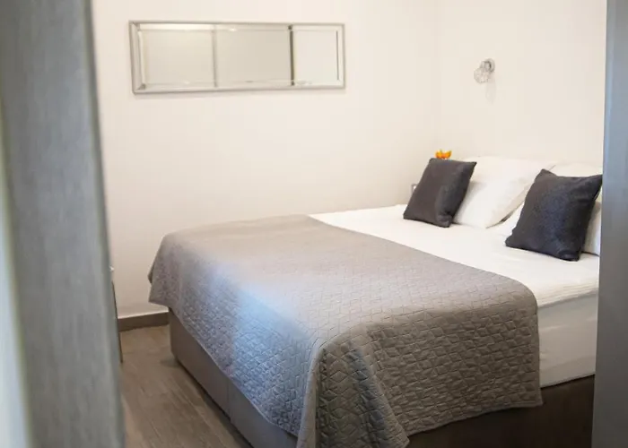 Stela - Private Terrace & Parking *