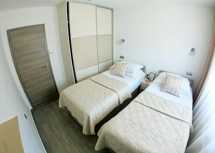 Stela - Private Terrace & Parking *