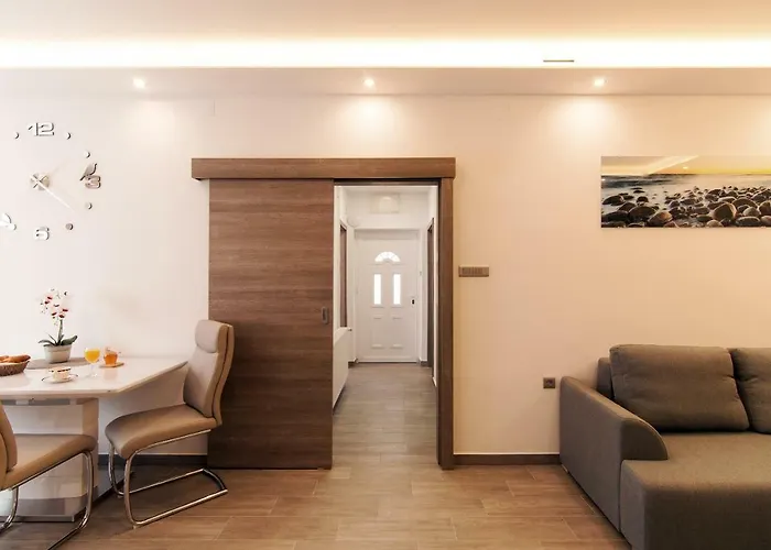Apartament Stela - Private Terrace & Parking *