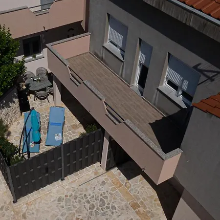 דירה Stela - Private Terrace & Parking