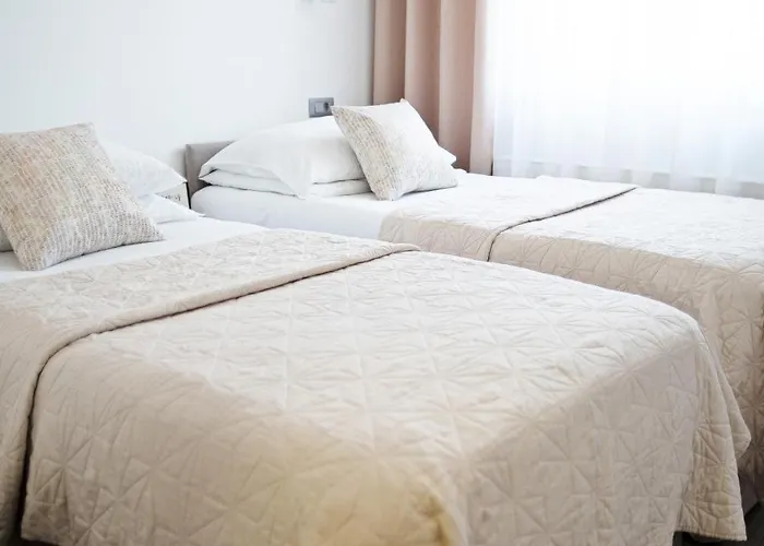 Stela - Private Terrace & Parking דירה